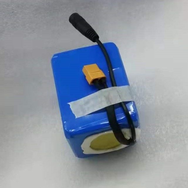 12 ولت 10ah باتری لیتیوم بسته 18650 3سلولی در سری با XT60 پلاگین تخلیه