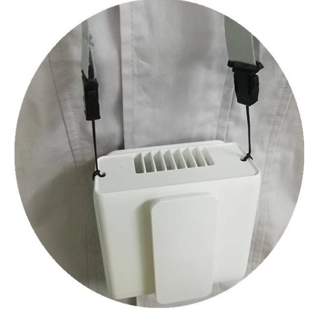 فنر کمربند شخصی چند کارکردی که در گردن آویزان می شود فنر کلیپ کمر با باتری 5000mAh ساخته شده 5V USB فنرهای قابل حمل پوشیدنی