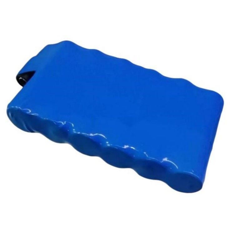 بسته باتری سفارشی 11.1v 10ah 6pcs 21700 باتری لیتیوم یون در یک خط با DC 5521 زنانه