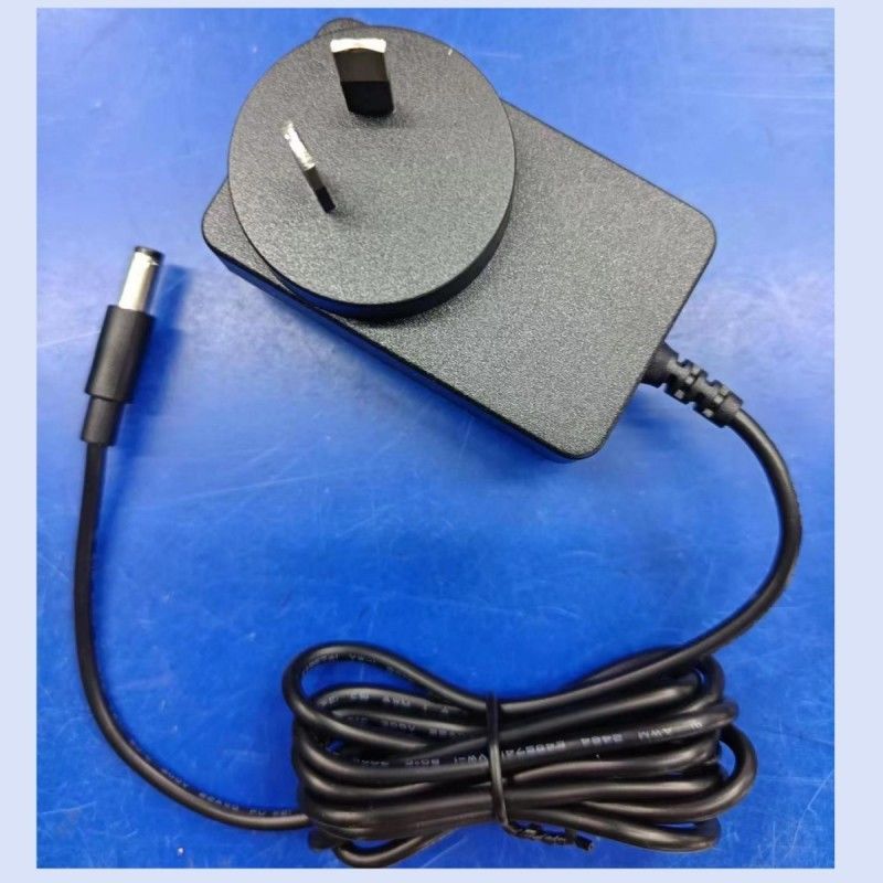 آداپتور AC / DC 12V 2A شارژر AU پلاگین DC 5.5x2.1mm پلگ نر