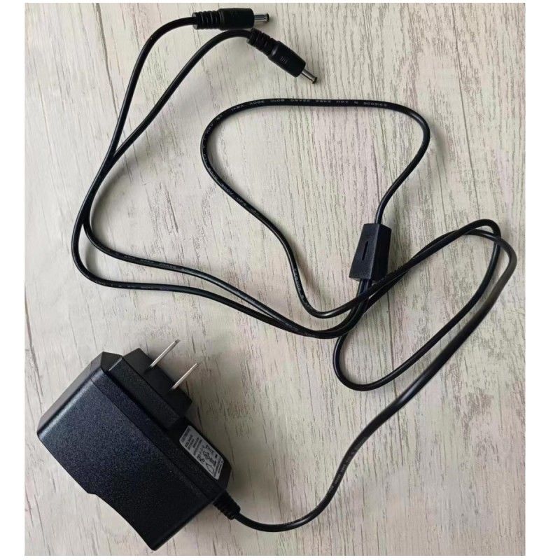 شارژر استاندارد ایالات متحده 8.4V 1.2A با دو سر DC برای باتری دستکش گرم