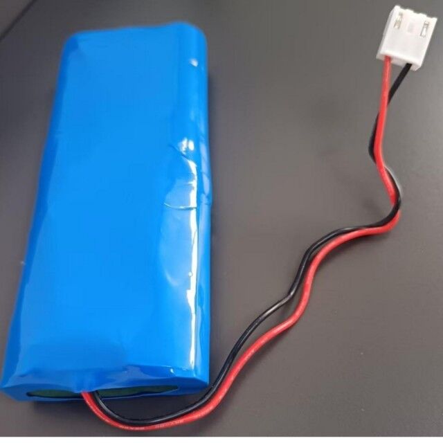 باتری لیتیوم ایون 18650 قابل شارژ 22,2v 2600mAh با کانکتور 3Pin