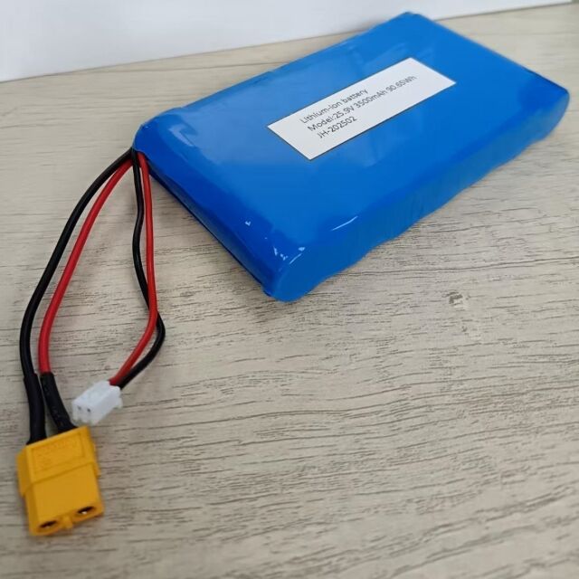 بسته باتری سفارشی 7s1p 18650 24V 3500mAh برای موتور 350W با پلاگین Xt60